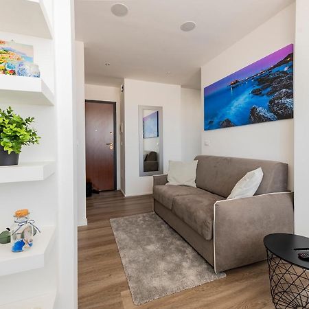 Piazza Salotto & Stazione Comfy Apartment Pescara Luaran gambar