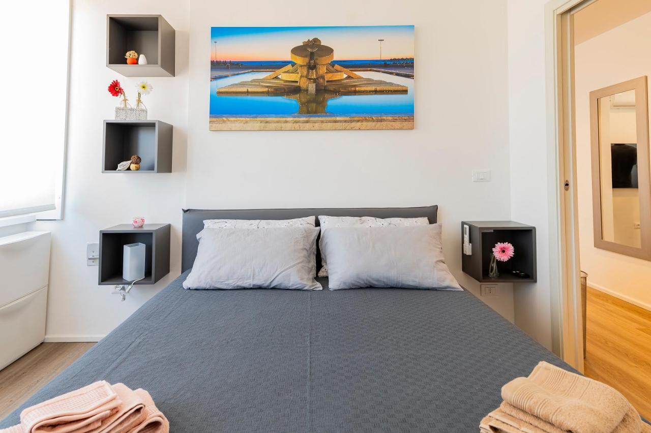 Piazza Salotto & Stazione Comfy Apartment Pescara Luaran gambar