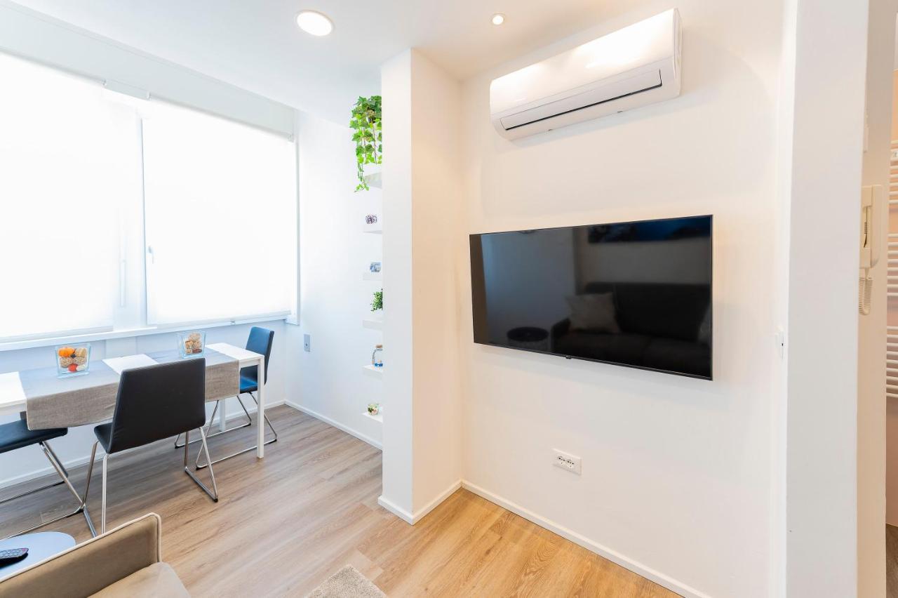 Piazza Salotto & Stazione Comfy Apartment Pescara Luaran gambar