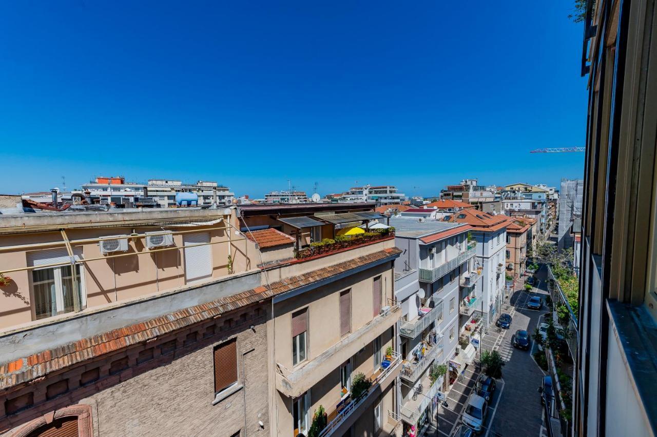 Piazza Salotto & Stazione Comfy Apartment Pescara Luaran gambar